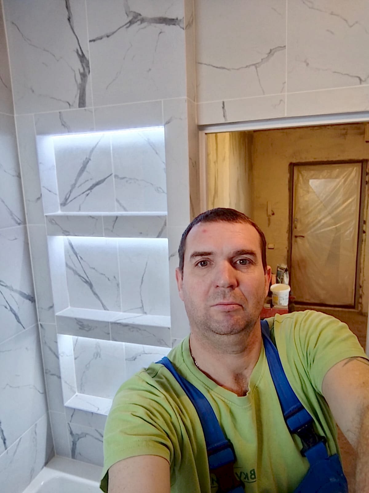 мастер по плитке