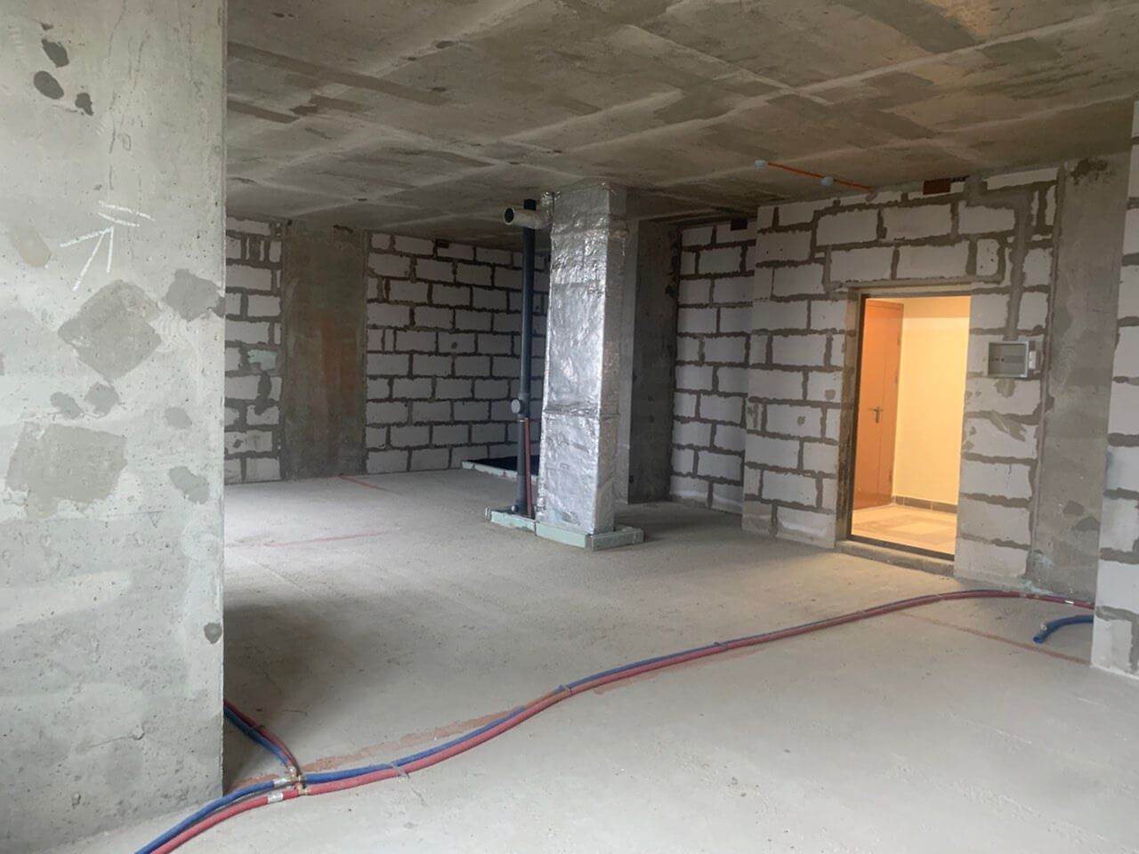 новостройка без отделки